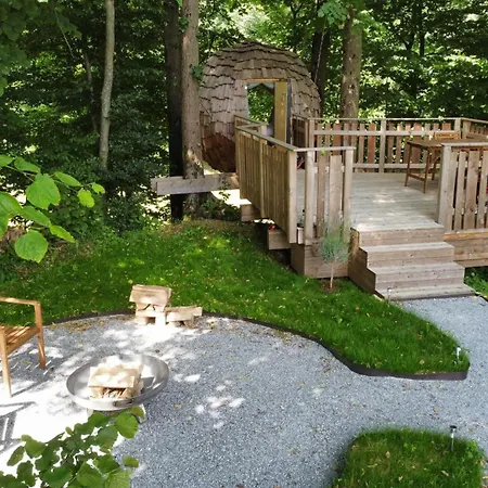 T'glamp Bee House Rovte